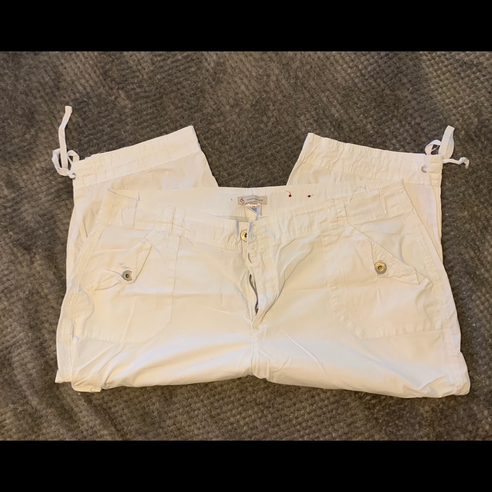 White capris